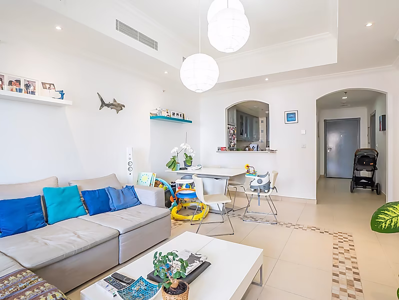CHARMING 1 BEDROOM WITH BALCONY | PORTO ARABIA - Photo 5
