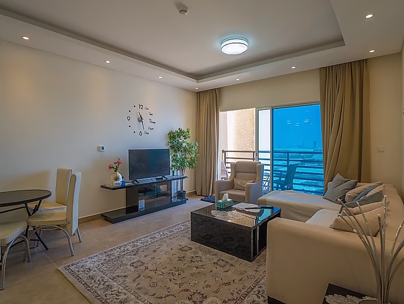 Elegant 2BR with Breathtaking Views - Photo 3