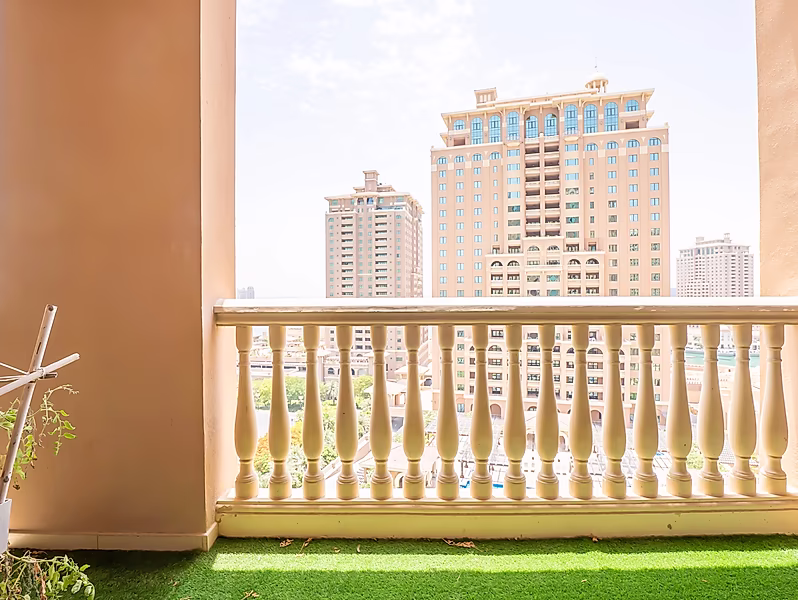 CHARMING 1 BEDROOM WITH BALCONY | PORTO ARABIA - Photo 6