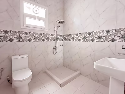 MAJESTIC 9+MAID VILLA WITH SPACIOUS LIVING AREA