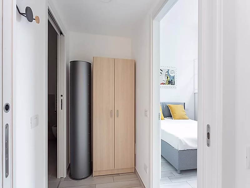 شقة أنيقة بتصميم مصمم في الطابق الأرضي مع إمكانية الوصول إلى فناء خاص - منطقة سيتي لايف، ميلانو - Photo 11