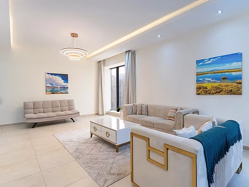 SOPHISTICATED 1-BEDROOM APARTMENT WITH MODERN FLAIR - Photo 2