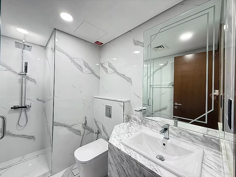 Upscale 2BR | Sea & Marina Views | Furnished - Photo 6