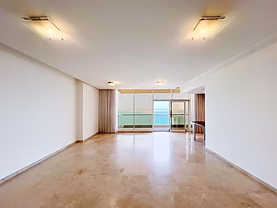 SPACIOUS SEAVIEW | 3+M | BALCONY | WESTBAY
