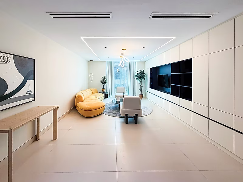 LUXURY 3BR + OFFICE DUPLEX IN FOX HILLS LUSAIL - Photo 1