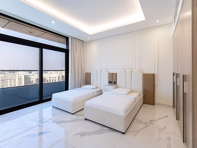 Luxury Living | Stylish 2 Bedroom With Sea View - Photo 7