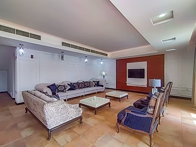 Luxury Villa | Fully Designer Funrnished | Beach View