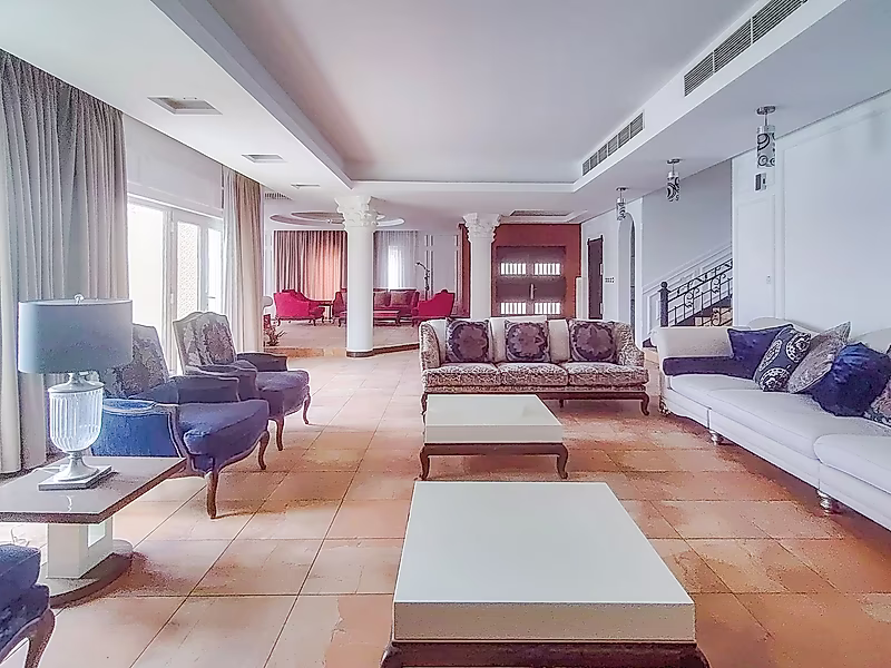 Luxury Villa | Fully Designer Funrnished | Beach View - Photo 17
