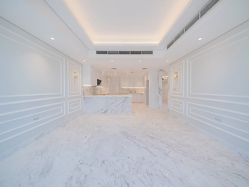 Fully Renovated Freehold Penthouse | Hot Offer & Move In Ready - Photo 9