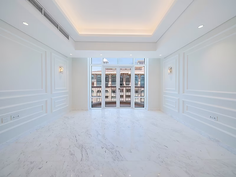 Fully Renovated Freehold Penthouse | Hot Offer & Move In Ready - Photo 12