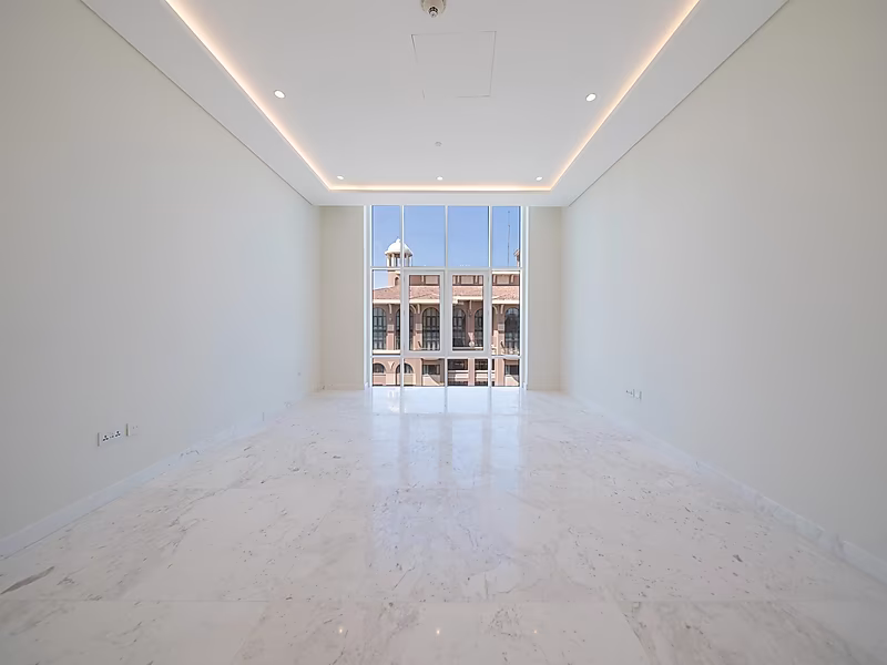 Fully Renovated Freehold Penthouse | Hot Offer & Move In Ready - Photo 21