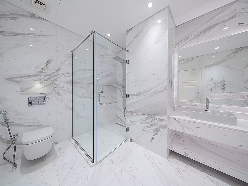 Fully Renovated Freehold Penthouse | Hot Offer & Move In Ready - Photo 24