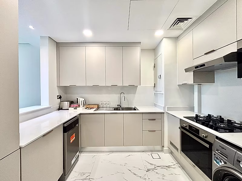 LUXURY 2-BEDROOM APARTMENT IN LUSAIL MARINA | READY TO MOVE - Photo 11
