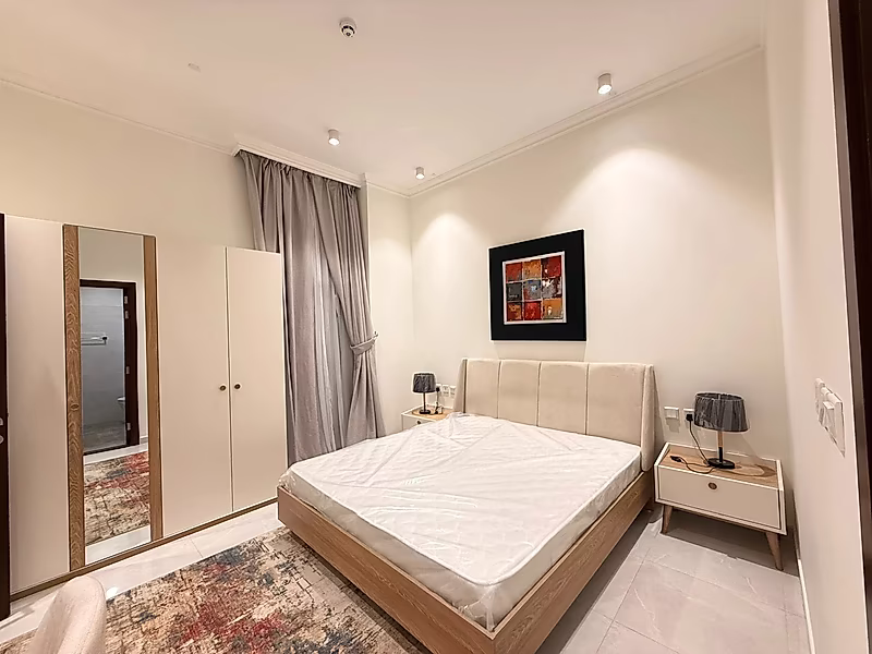 Stunning Luxury Living | 2 Bedrooms | Balcony - Photo 1