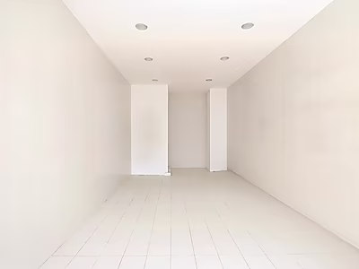 EXCELLENT LOCATION - RETAL SHOPS FOR RENT
