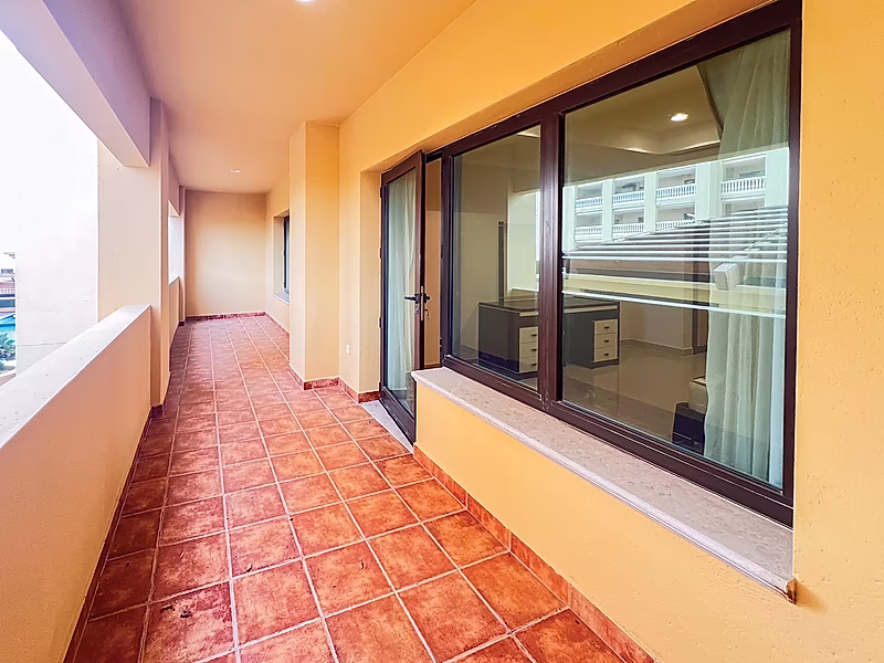 Fully Furnished 1+ Office Apartment in Porto Arabia - Photo 11