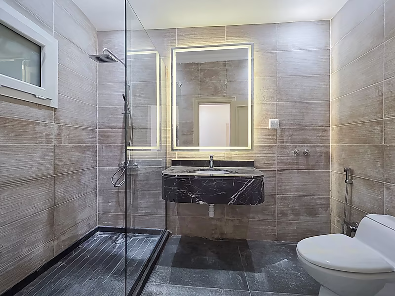 EXCEPTIONAL LUXURY STANDALONE 8-BEDROOM VILLA WITH PRIVATE LIFT | 1,200 + SQM | LUSAIL - Photo 6