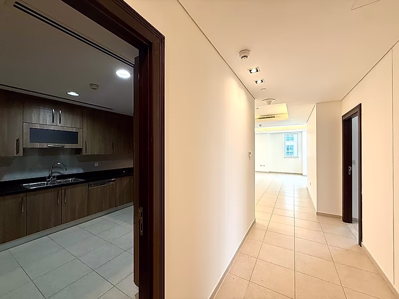 Panoramic Sea & Marina Views | High-Floor Luxury 2BR in Viva Bahriya | Beach Access | Title Deed Ready - Photo 8