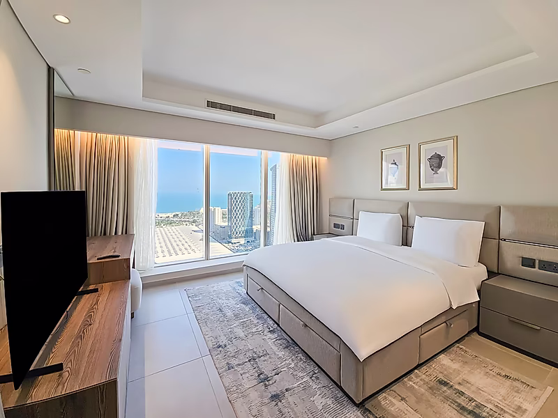 Stylish 1BR with Exquisite Finishes - Photo 1