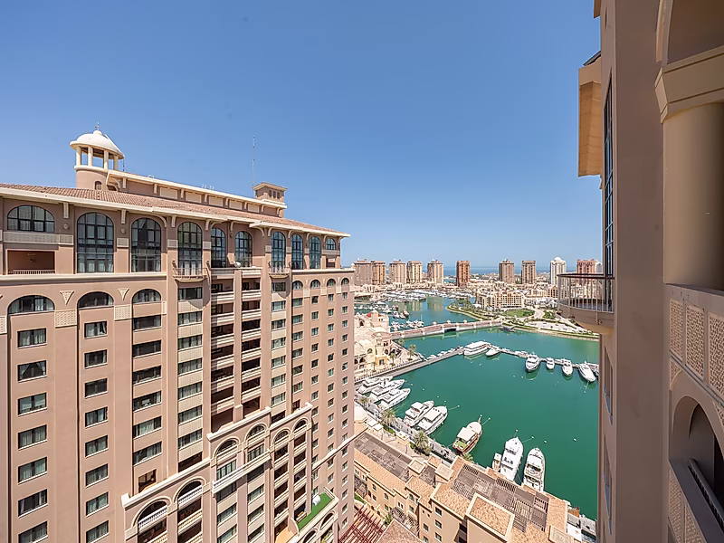 Fully Renovated Freehold Penthouse | Hot Offer & Move In Ready - Photo 26