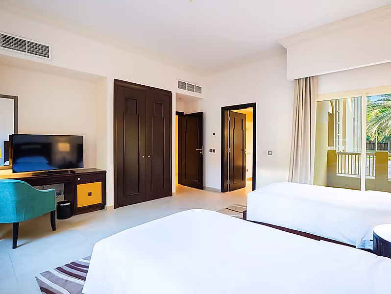 FULLY FURNISHED 2 BED COMPOUND VILLA | UTILITIES  INCLUDED. - Photo 13