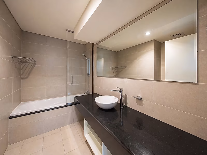 BUYERS CHOICE | 1 BEDROOM | PREMIUM AMENITIES - Photo 2