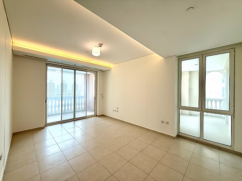 Panoramic Sea & Marina Views | High-Floor Luxury 2BR in Viva Bahriya | Beach Access | Title Deed Ready - Photo 12