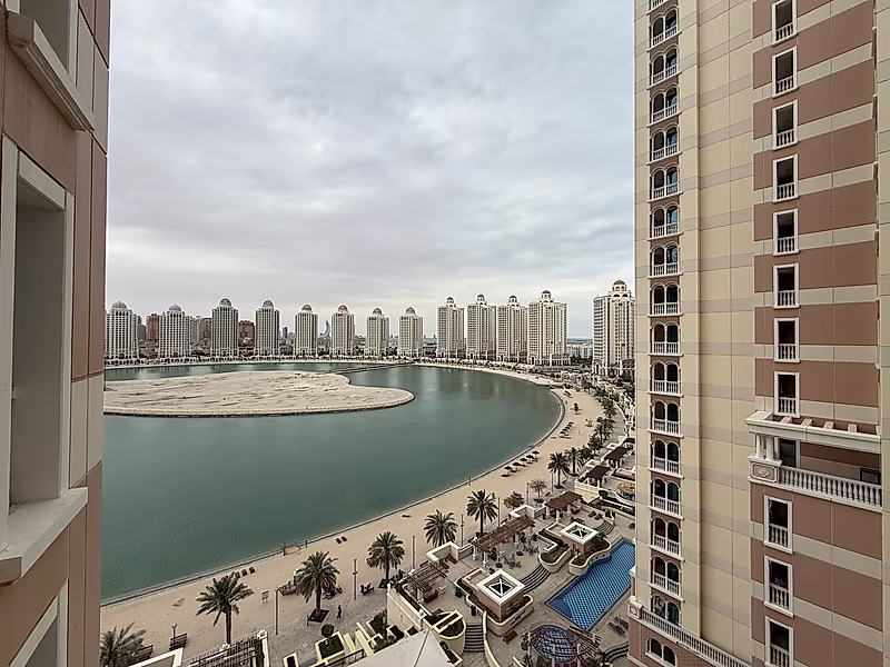 Panoramic Sea & Marina Views | High-Floor Luxury 2BR in Viva Bahriya | Beach Access | Title Deed Ready - Photo 20