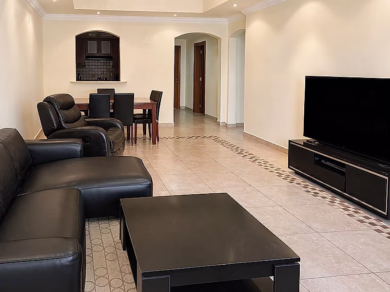 2-Bedroom Apartment for Sale in Porto Arabia | Dual Balconies & Prime Location - Photo 5