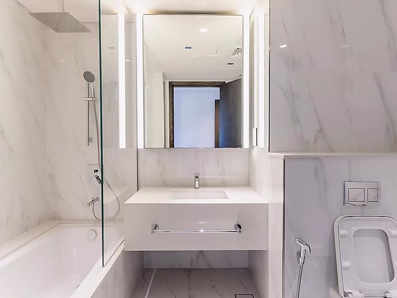 INVEST IN LUSAIL'S PREMIER SEA VIEW 2BR HOME - Photo 12