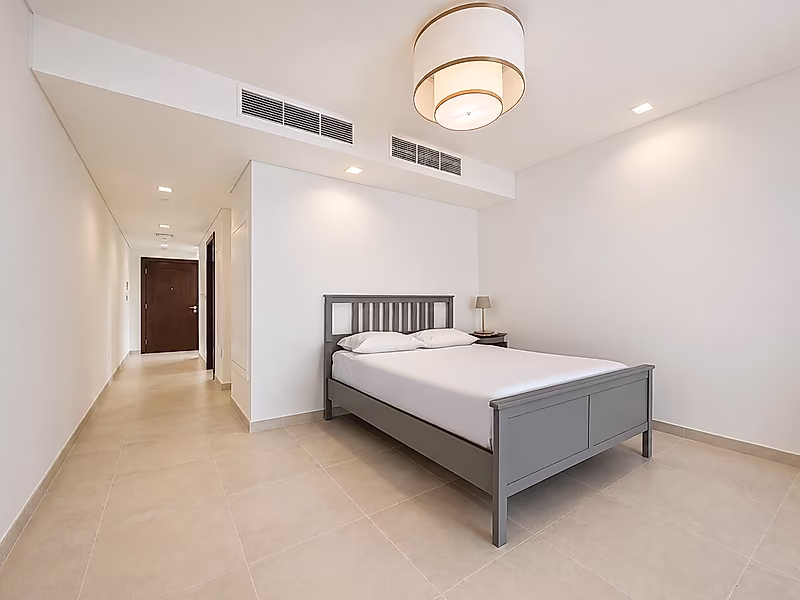 Fully Furnished Studio | Al Mutahidah Tower | Premium Living in The Pearl - Photo 2