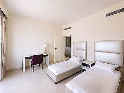 MODERN ELEGANCE 2BR APARTMENT | WATERFRONT