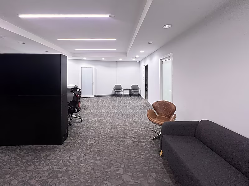 Prime West Bay Office for Sale | Tenanted | High ROI - Photo 1