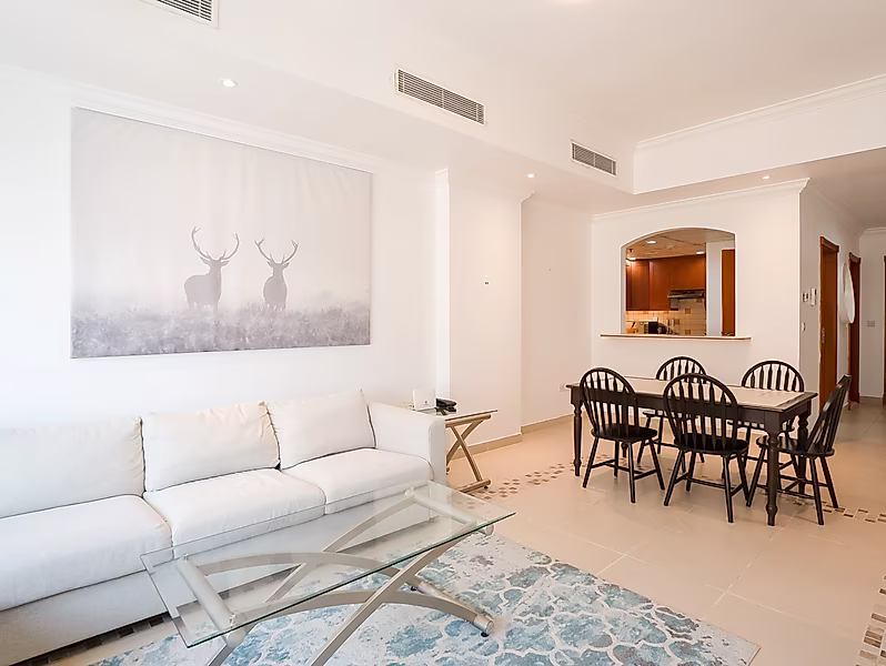 INVEST NOW! | FURNISHED 1BR | TITLE DEED - Photo 1