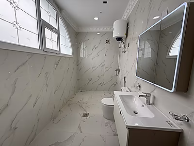 Premium 1200 Sqm Commercial Villa for rent