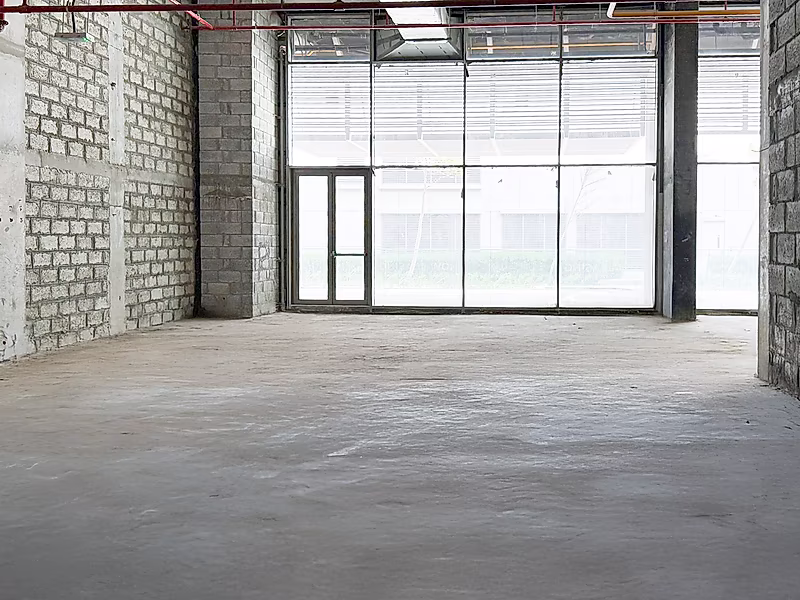 285SQM HIGH CEILING LUXURY RETAIL SPACE | LUSAIL - Photo 5