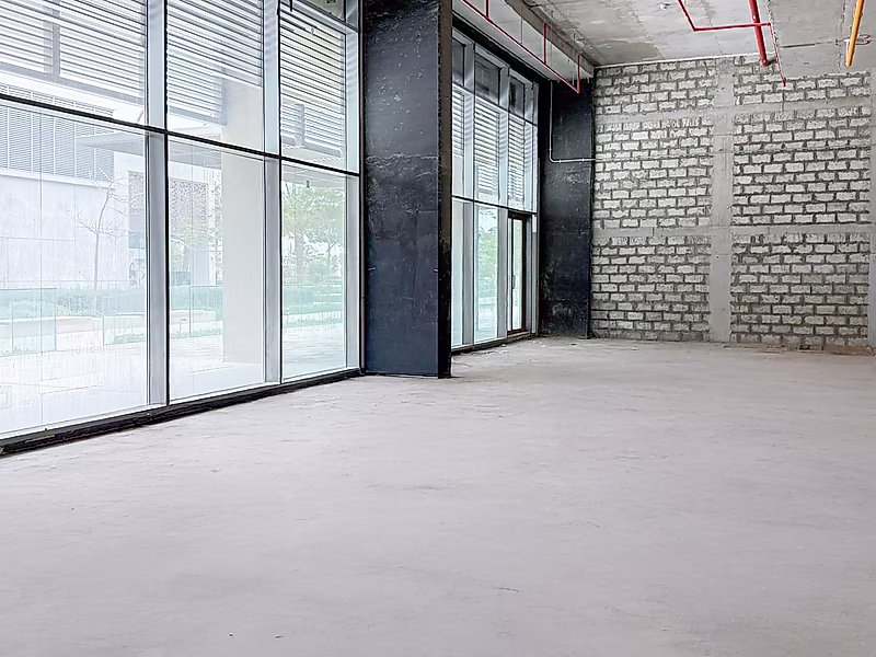 Premier Retail Space with Exquisite Design - Photo 4
