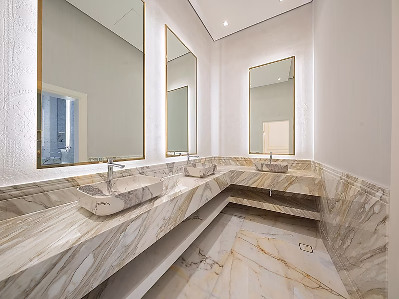 Luxury Villa for Sale in Al Kheesa – Exceptional Design & Premium Features - Photo 11