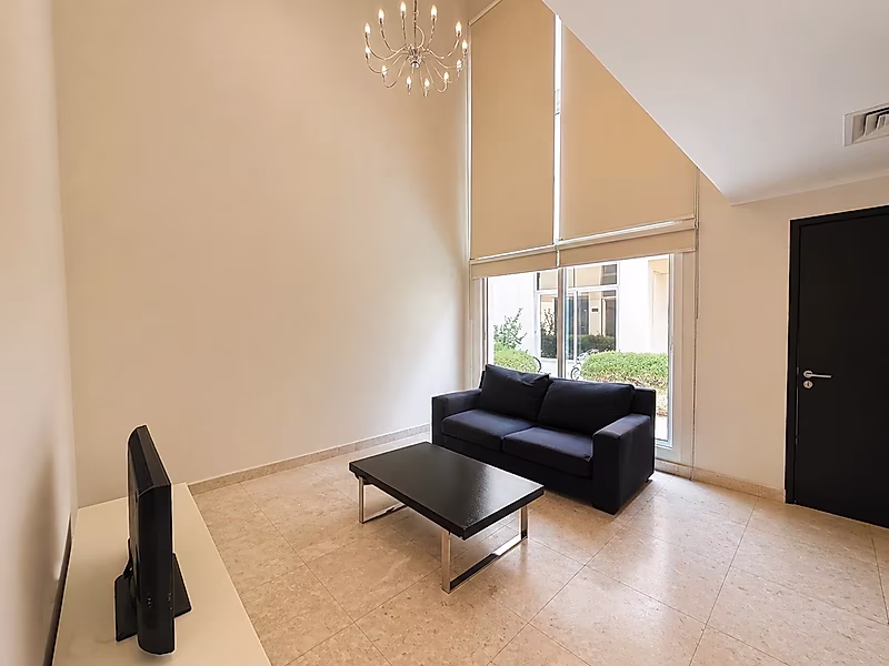 Mesmerizing 1BR FF duplex with Contemporary Elegance - Photo 2