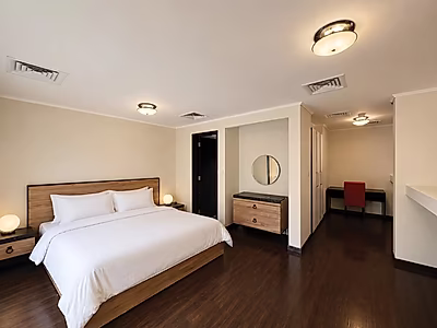 Mesmerizing 1BR FF duplex with Contemporary Elegance