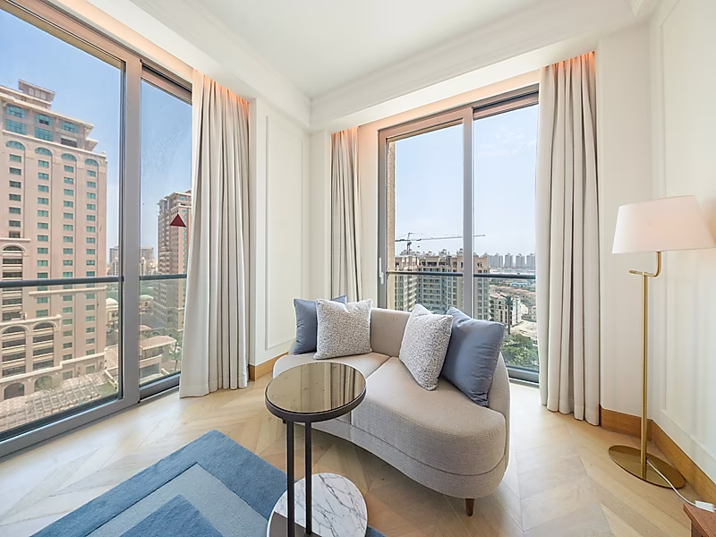 SEA VIEWS! BILLS INCLUDED 2 BEDROOM + MAID LUXURY APARTMENT - Photo 3