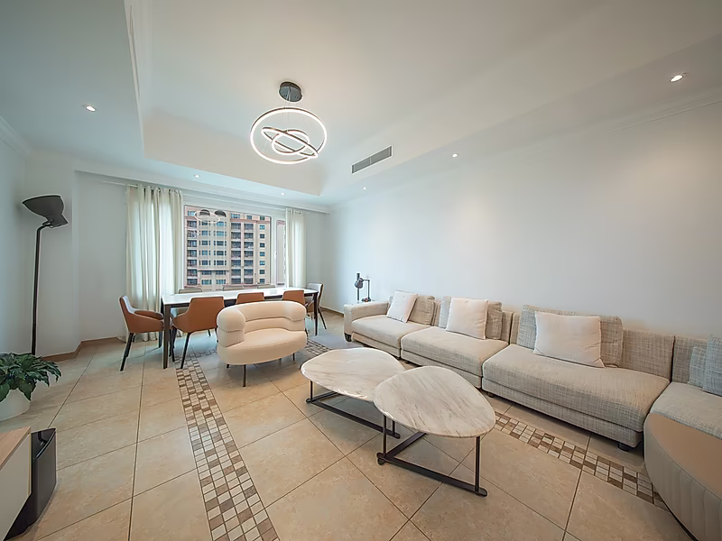 Upgraded 2BR with Balcony & Panoramic Views - Photo 7
