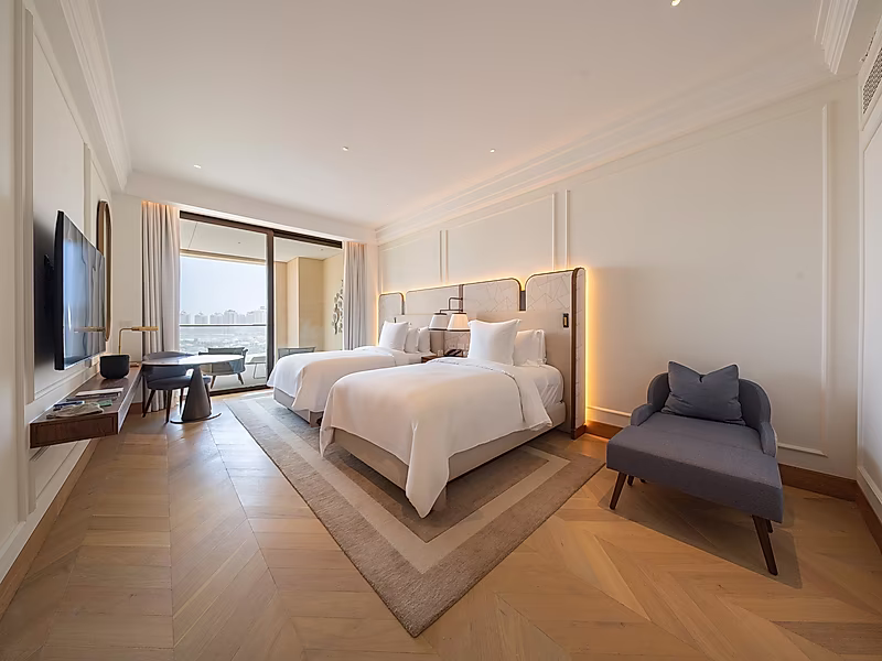 SEA VIEWS! BILLS INCLUDED 2 BEDROOM + MAID LUXURY APARTMENT - Photo 12