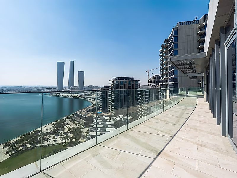 Luxury 4 Bedroom+maid Sea View Penthouse | with 6 years payment plan - Photo 13