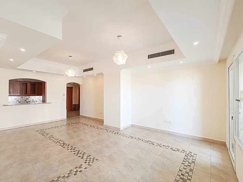 SPACIOUS 1 BEDROOM WITH SEA VIEW IN PORTO ARABIA - Photo 3