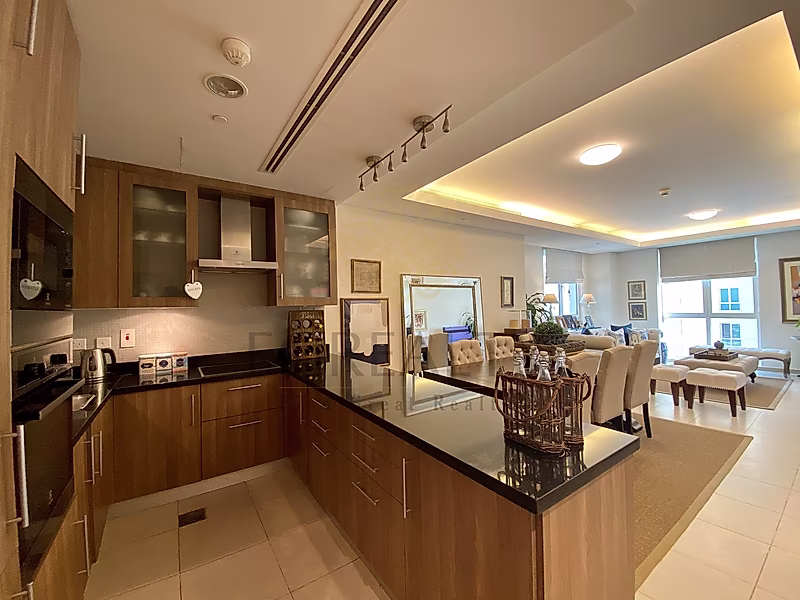Beachfront Apartment for Sale in Viva Bahriya, The Pearl-Qatar | Sea View, Direct Beach Access & High ROI Investment Property - Photo 7