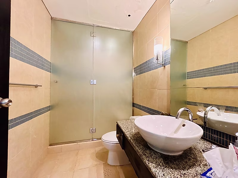 WELL-MAINTAINED 2 BEDROOMS WITH ROI READY - Photo 4