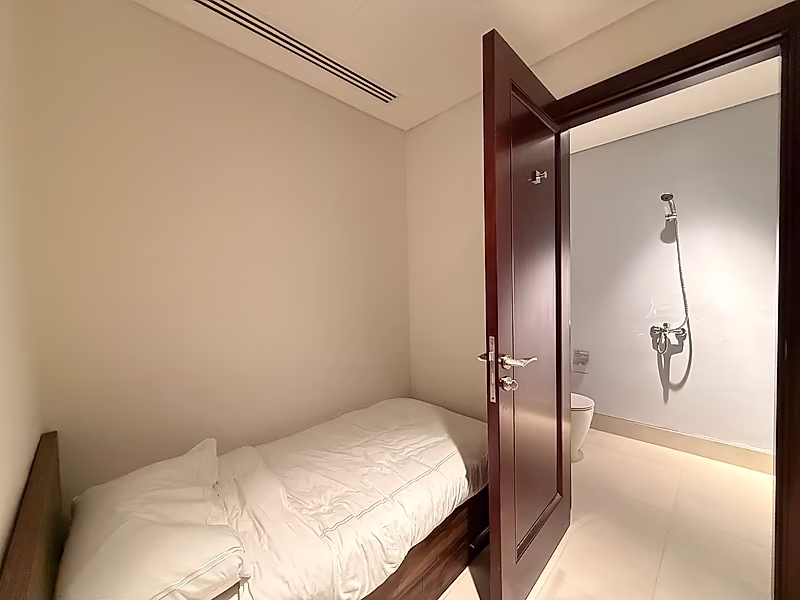 HOT DEAL IN ST. REGIS MARSA ARABIA | LUXURIOUS 2BR+MAID | HIGH FLOOR - Photo 5