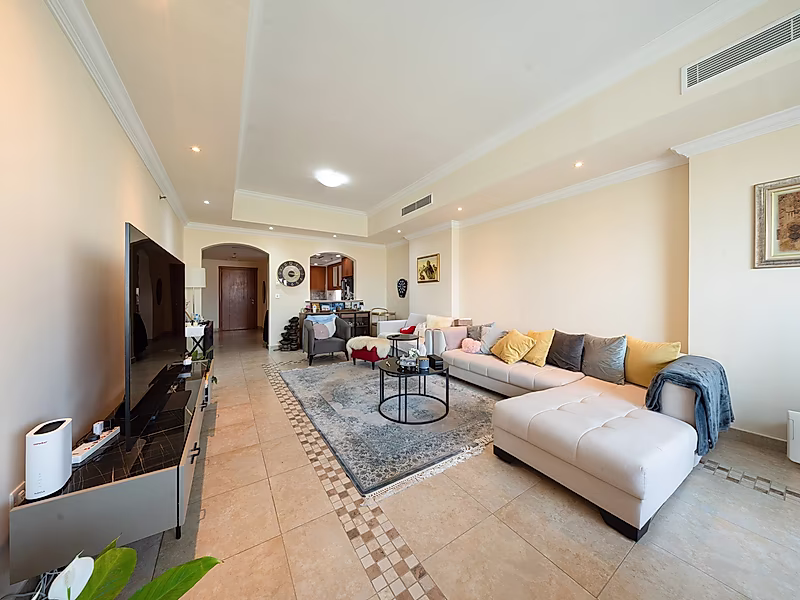Best Deal | Luxury 2-Bedroom Apartment | Full Marina View | High Floor | Best Deal in The Pearl - Photo 10