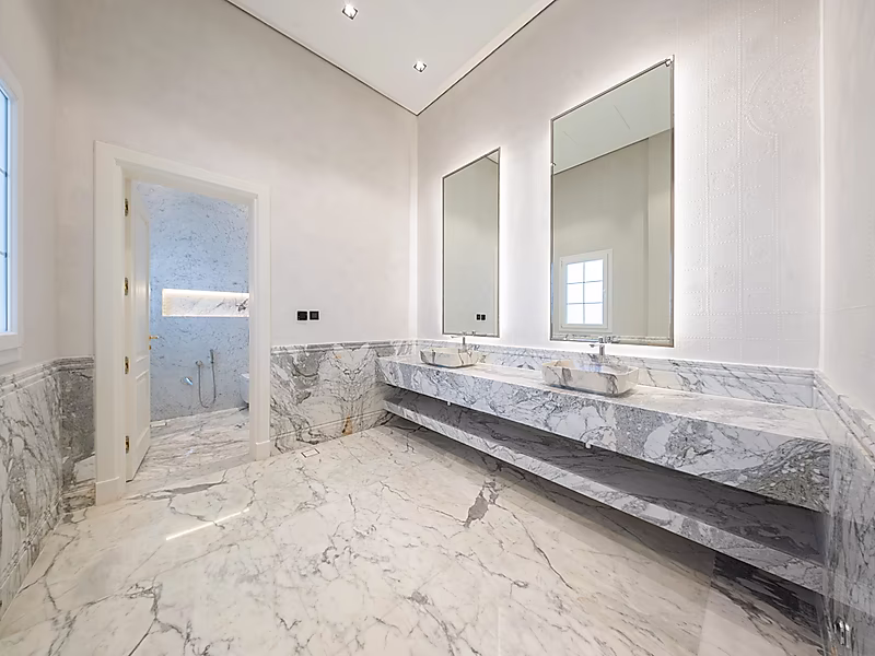 Luxury Villa for Sale in Al Kheesa – Exceptional Design & Premium Features - Photo 31